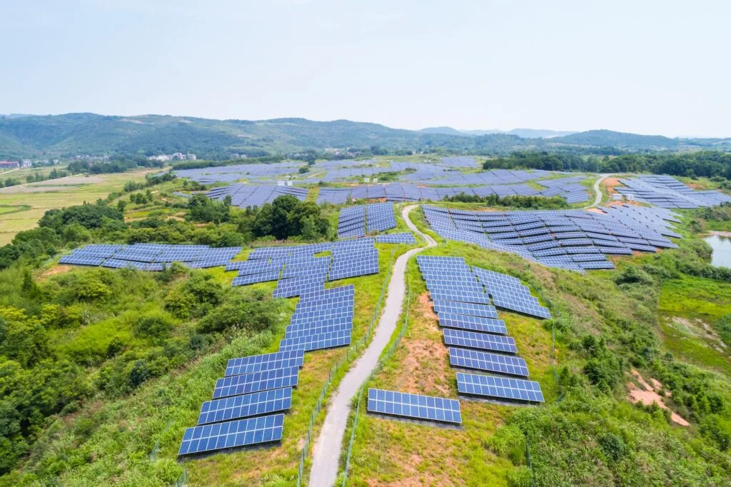 EFICIENCIA SOLAR. Foto por Envato.