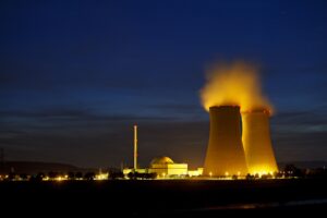 REACTOR NUCLEAR. Foto por Envato.