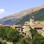 people, mountain, castellar de n'hug